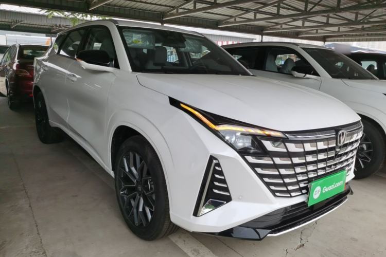 ChangAn UNI-Z 2025 — 3