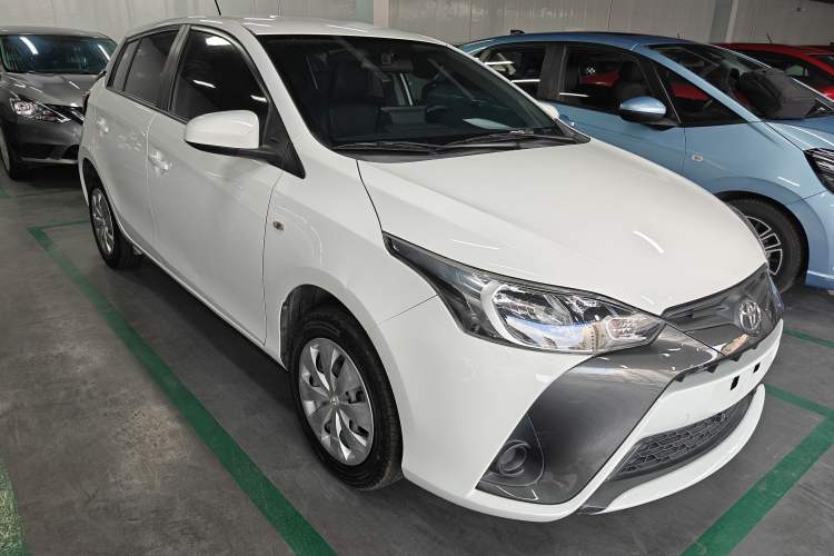 Toyota Yaris 2021 — фото 3