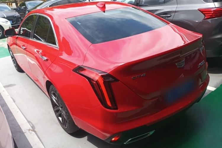 Cadillac CT4 2022 — 4