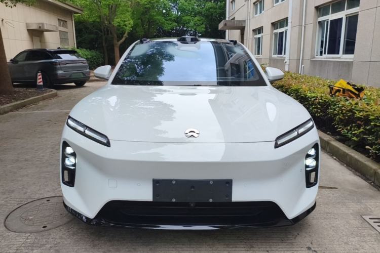 NIO ET5 2025 — 2