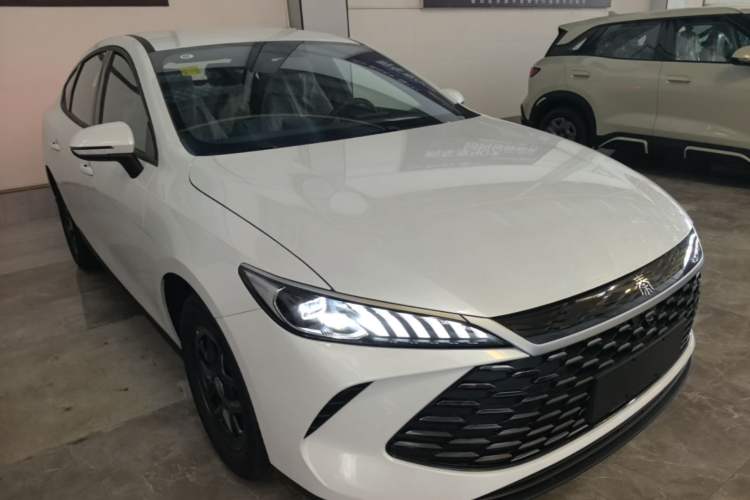 BYD Qin Plus 2025 — 3
