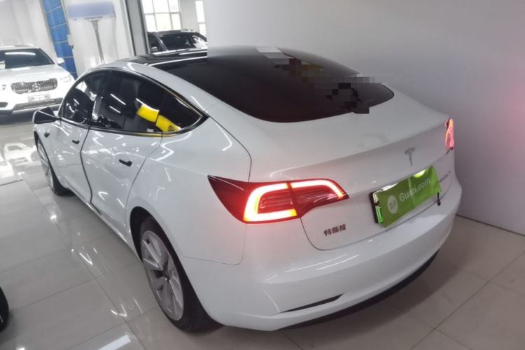 Tesla Model 3 2022 — 4