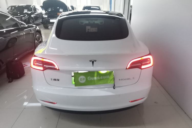 Tesla Model 3 2022 — 5