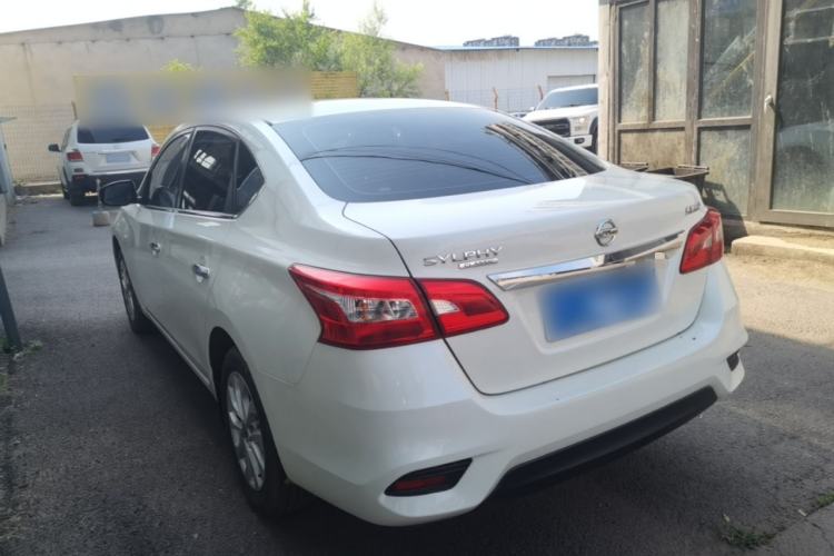 Nissan Sentra 2021 — 4