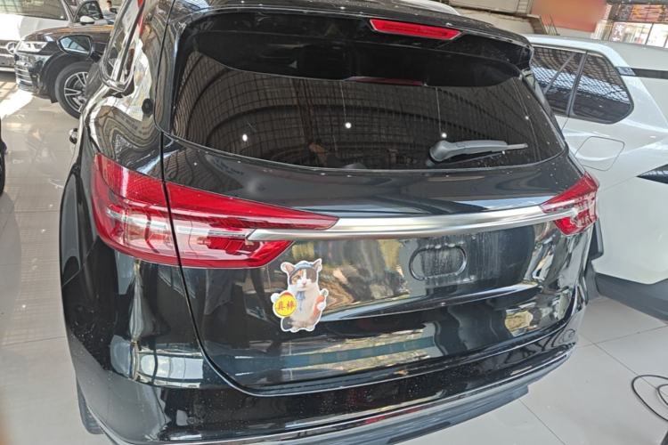Hongqi HS5 2019 — 5