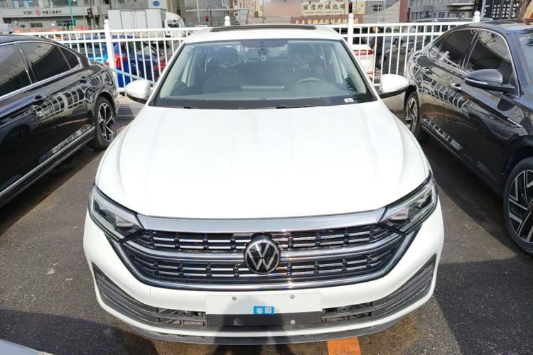 Volkswagen Sagitar 2025 — 2