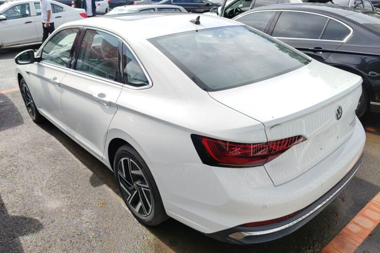Volkswagen Sagitar 2025 — 4