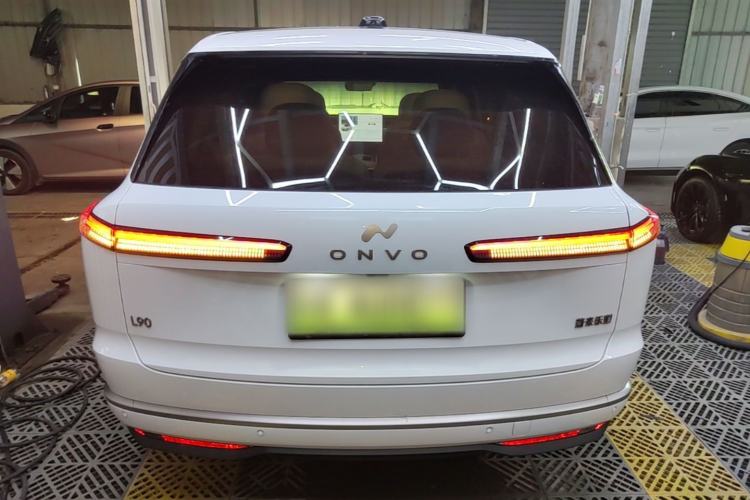 Onvo L90 2025 — 5