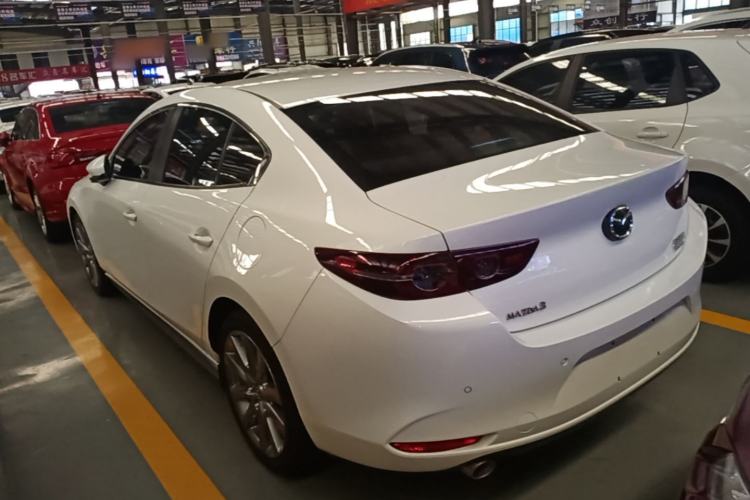 Mazda Mazda 3 2023 — 4