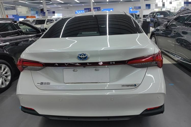 Toyota Avalon 2023 — 5