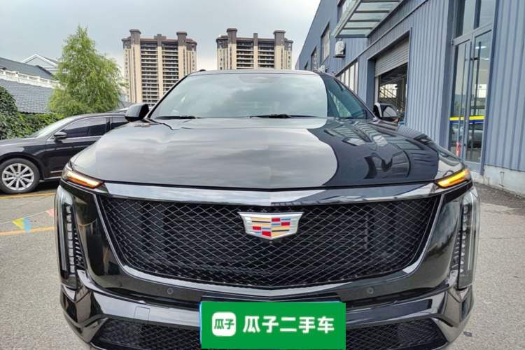 Cadillac XT5 2025 — фото 2