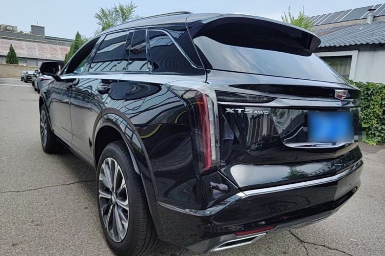 Cadillac XT5 2025 — фото 4