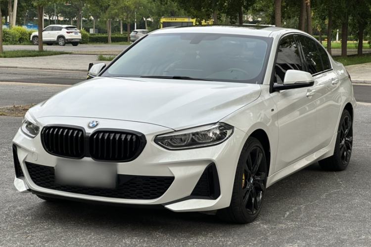 BMW 125i 2021 — фото 1