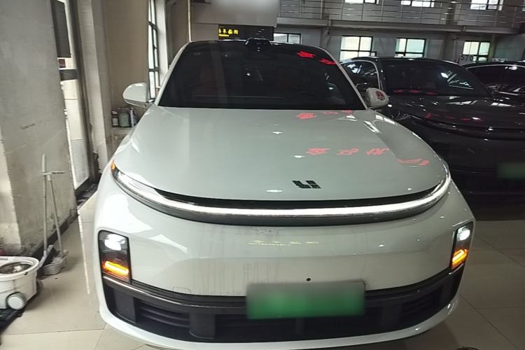 Li Auto L7 2023 — 2