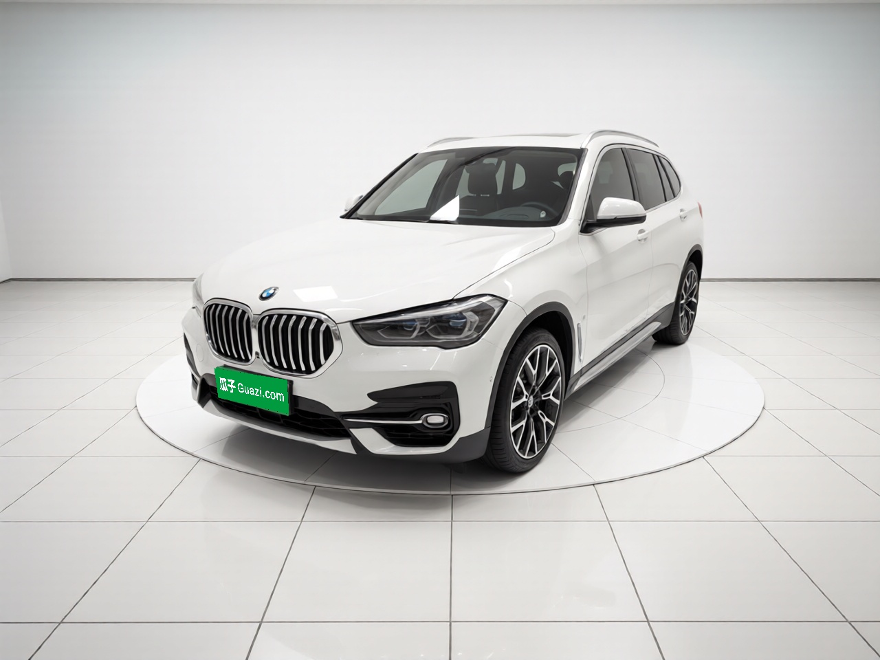 BMW X1 2020 — фото 1