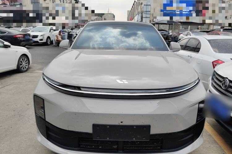 Li Auto L6 2024 — 2