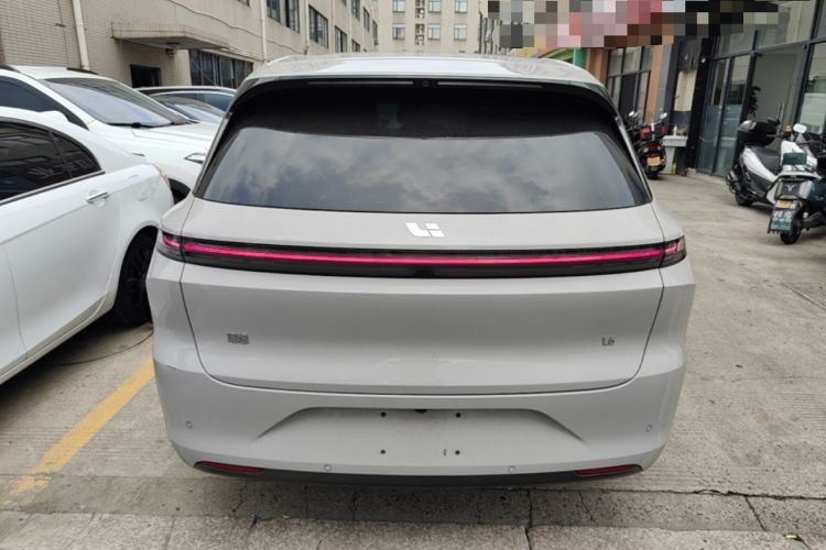 Li Auto L6 2024 — 5