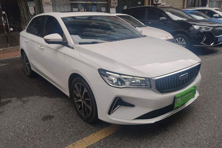 Geely Emgrand 2022 — 3