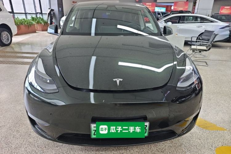 Tesla Model Y 2021 — 2