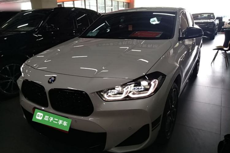 BMW X2 2022 — фото 1