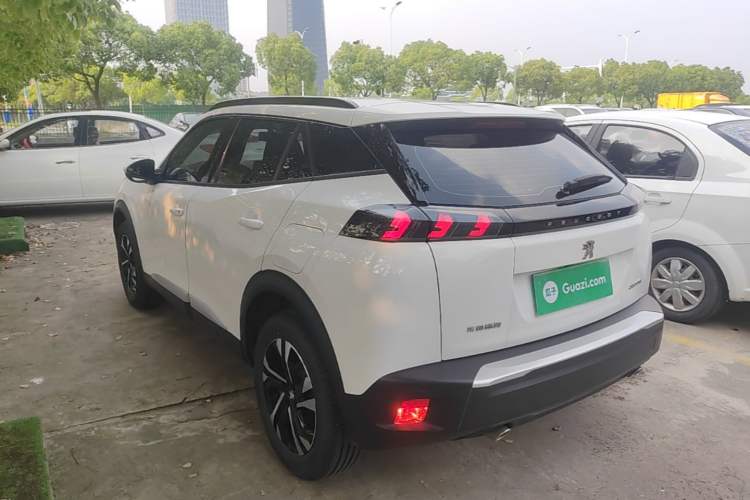 Peugeot 2008 2022 — 4
