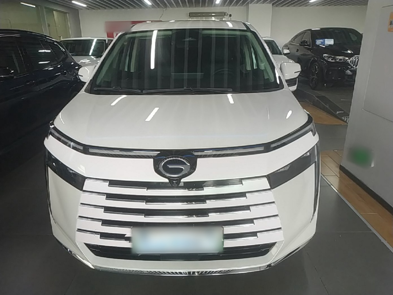 GAC Motor trumpchi e8 new energy 2024 — фото 2