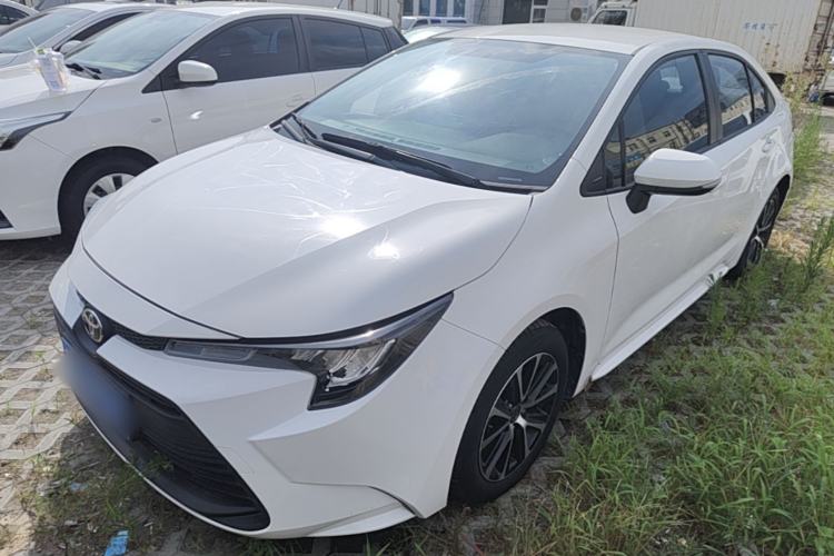 Toyota Corolla 2023 — фото 1