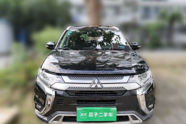 Mitsubishi outlander 2020 — фото 2