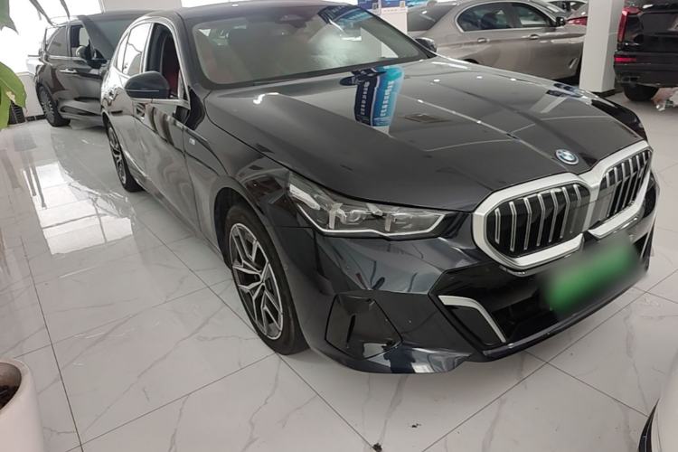 BMW i5 2025 — фото 3