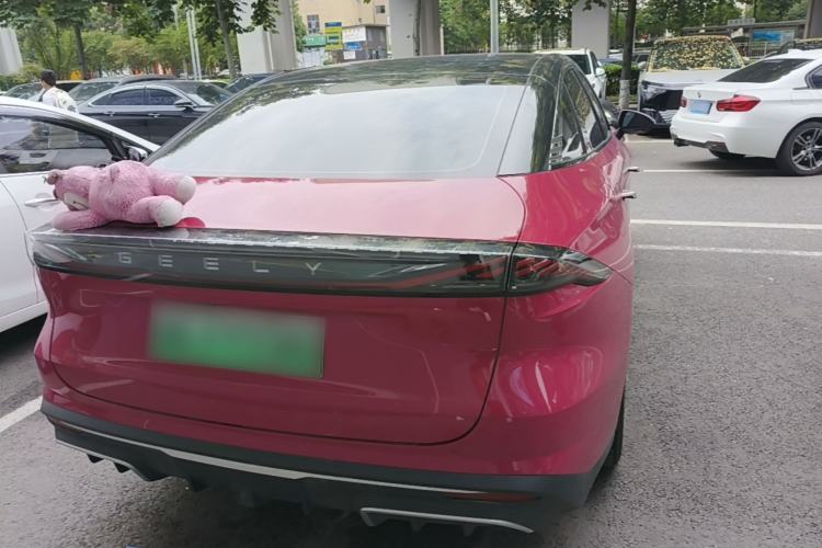 Geely Galaxy L6 2023 — 5