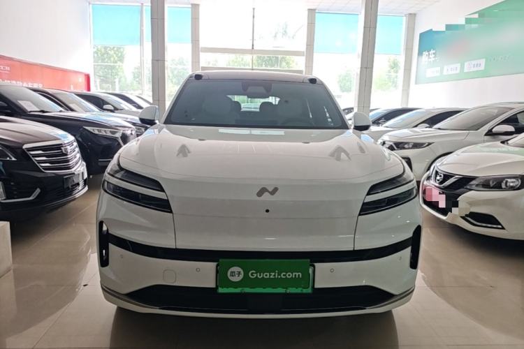 Onvo Luxeed L90 2025 — 2