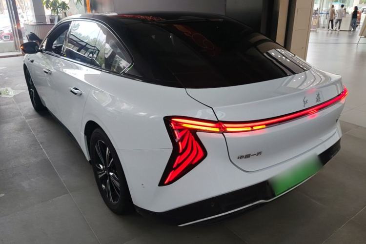 Hongqi EH7 2024 — 4
