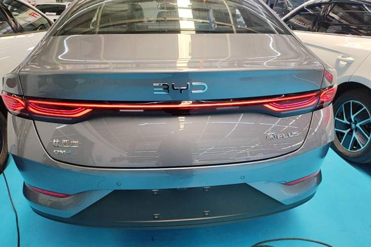 BYD Qin Plus 2025 — фото 5