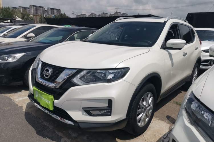 Nissan Rogue 2020 — фото 1