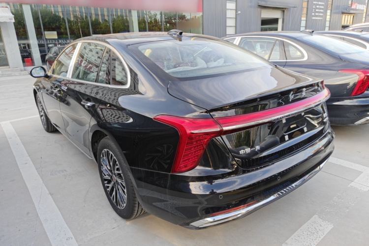 Hongqi H5 2025 — 4