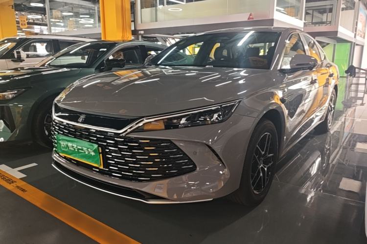 BYD Qin L 2026 — фото 1