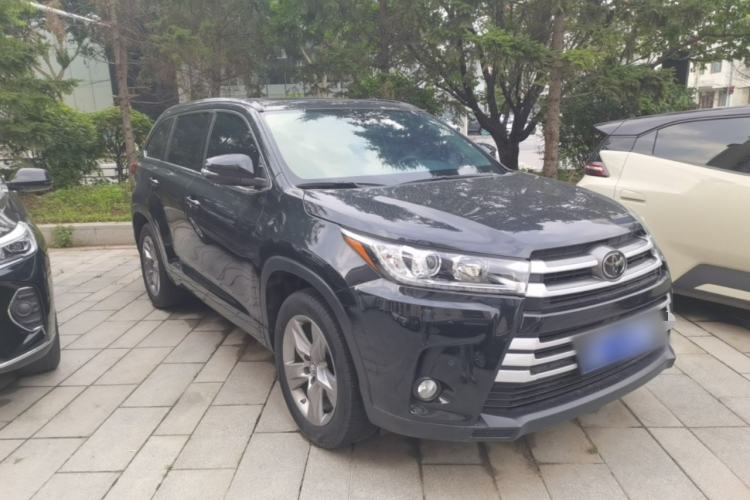 Toyota Highlander 2021 — 3
