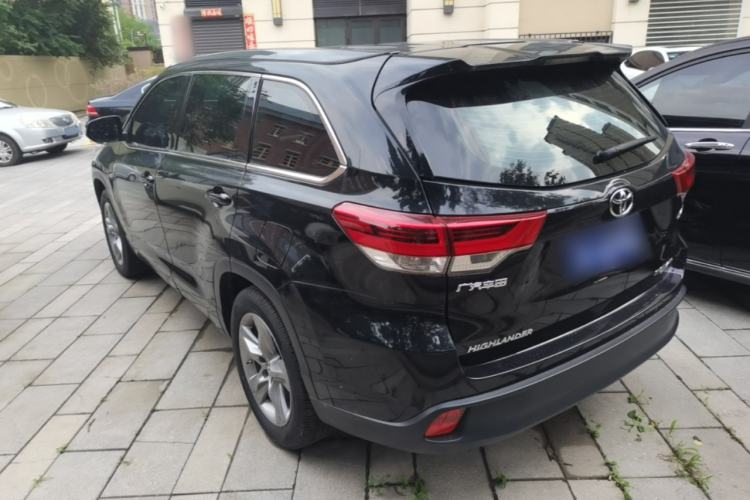 Toyota Highlander 2021 — 4