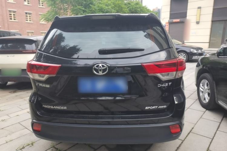 Toyota Highlander 2021 — 5