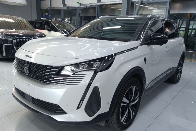 Peugeot 5008 2023 — фото 1
