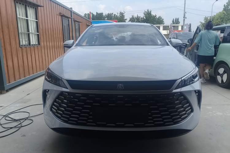 BYD Qin PLUS 2026 — фото 2