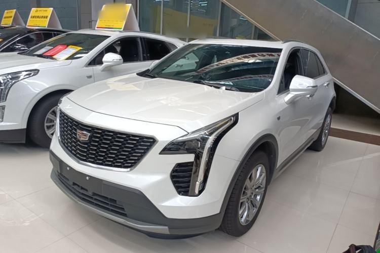 Cadillac XT4 2021 — фото 1