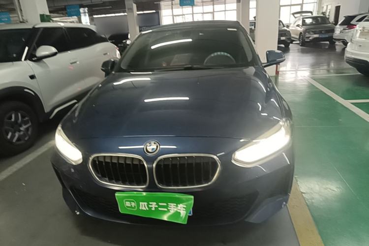 BMW 120i 2022 — фото 2