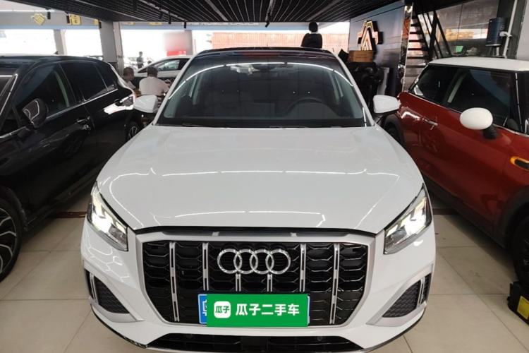 Audi Q2L 2022 — 2