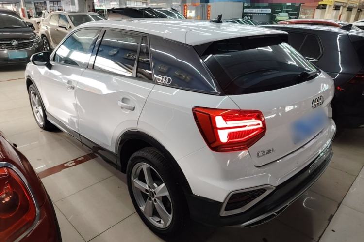 Audi Q2L 2022 — 4