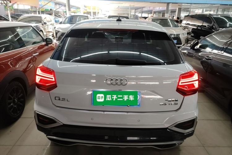 Audi Q2L 2022 — 5