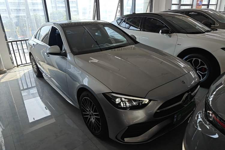 Mercedes-Benz C 260 L 2022 — 3