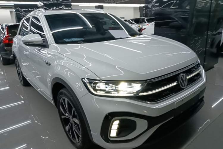 Volkswagen T-ROC 2025 — 3