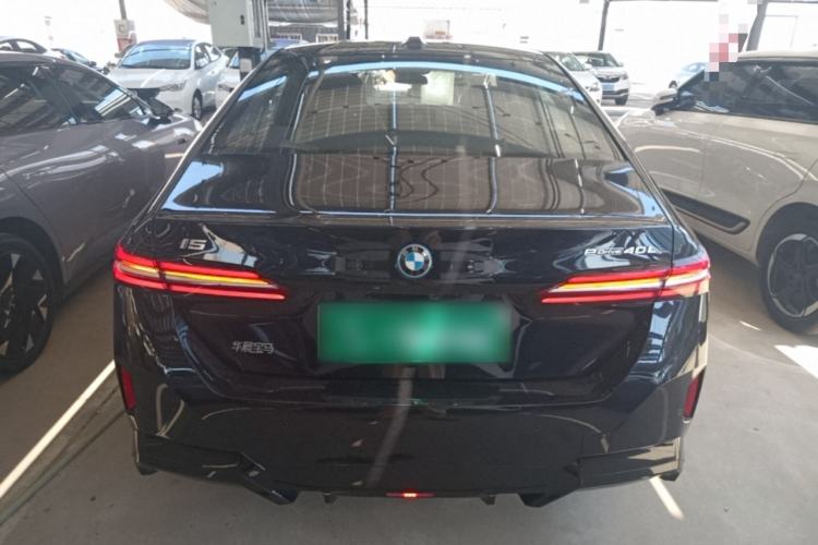 BMW i5 2025 — 5