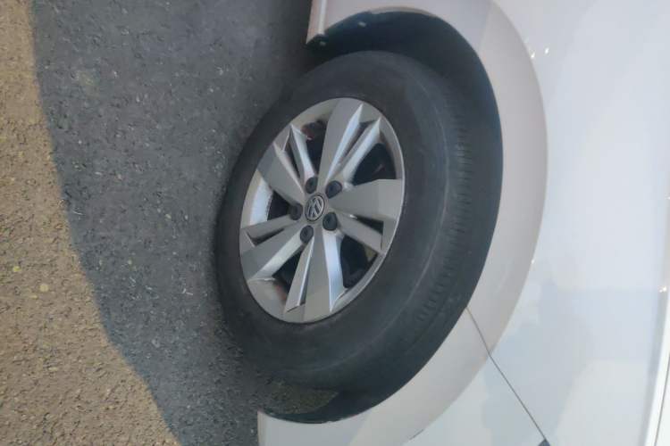 Volkswagen Polo 2019 — 2